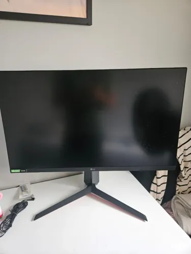 Monitor Gamer LG UltraGear 27 Full HD, 144Hz - NOVISSIMO