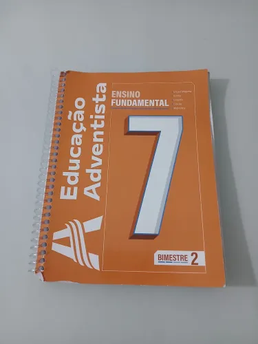 Vendo esse livro escola Adventista 7 ano 2 bimestre usado em boas condições 
