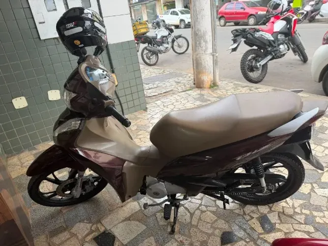 Biz 125 ano 2021