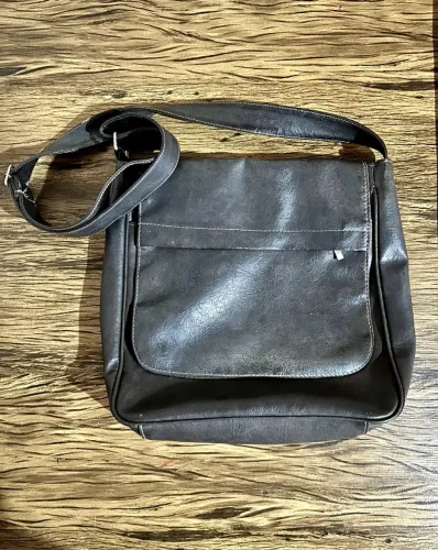 Bolsa Tiracolo Marrom em Bom Estado
