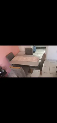 Mesa 4 cadeiras