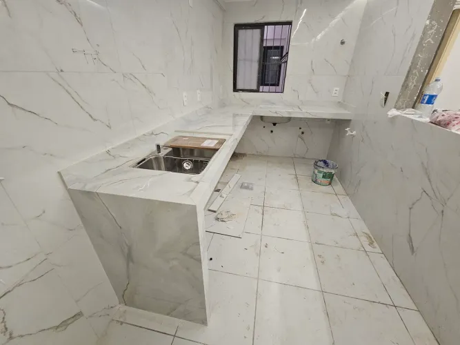 Pias e bancadas em porcelanato