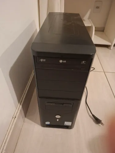 Vendo cpu para retirar pecas