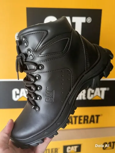 Bota CAT tam 40 pegar Havan ou posto canaa
