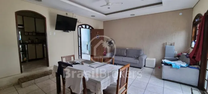 Casa à venda com 240,00m² e 3 quartos em Freguesia (Jacarepaguá), Rio de Janeiro - rj
