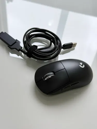 Mouse gamer logitech g pro superlight - DEFEITO, DESCRIÇÃO