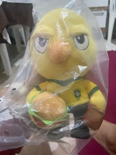 Canarinho 2002 com hambúrguer 
