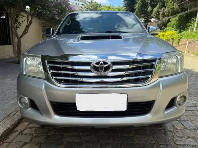 Toyota Hilux CD SRV D4-d 4X4 3.0 TDI Diesel AUT 2015