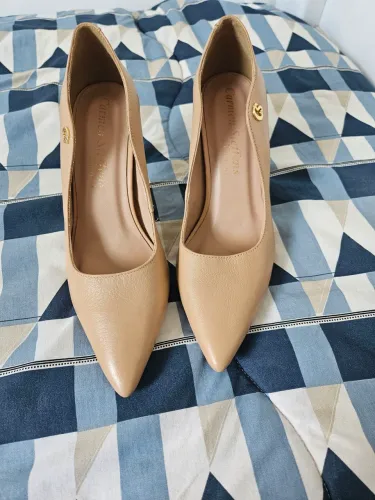 Scarpin Carmens stefens número 34