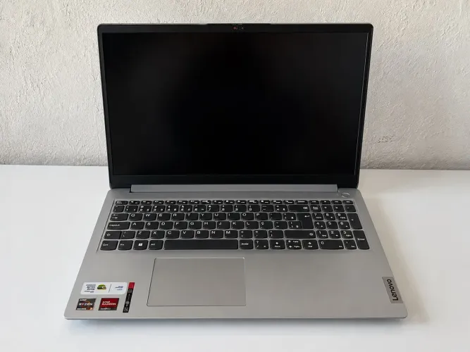 Notebook Lenovo IdeaPad 1 / 256GB 15,6?