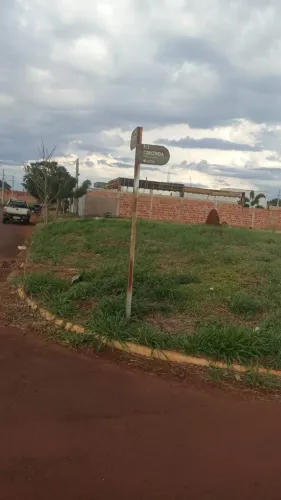 TERRENO DE ESQUINA NO VIVAL DOS IPES IV COM 253 M2