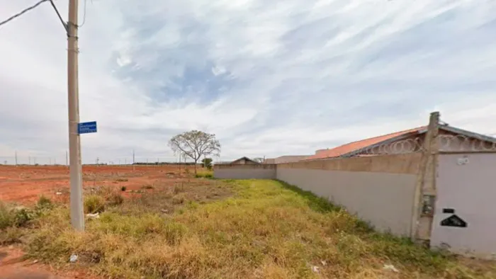Terreno à venda no bairro Mansour em Uberlândia