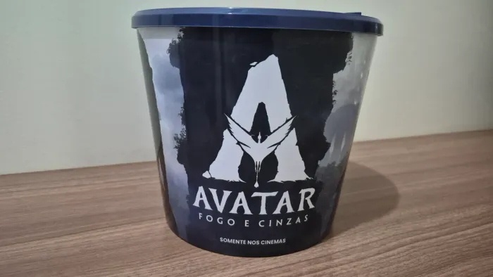 Balde temático de Avatar - fogo e cinzas.