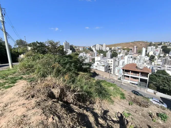Excelente no lote bairro Bom Pastor - Juiz de Fora