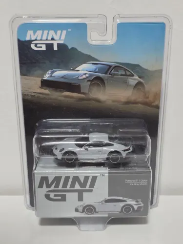 Porsche 911 Dakar - MiniGT