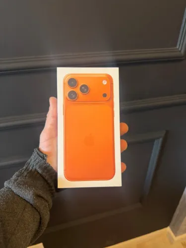 iPhone 17 Pro Max  256GB - 1 Ano de Garantia Apple