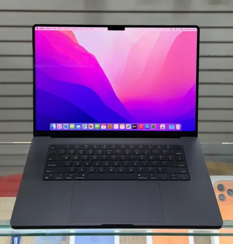 Macbook pro 16 polegadas chip m4 pro 24gb / 512gb garantia 09/12/2026, 9 ciclos ( 24 gb )