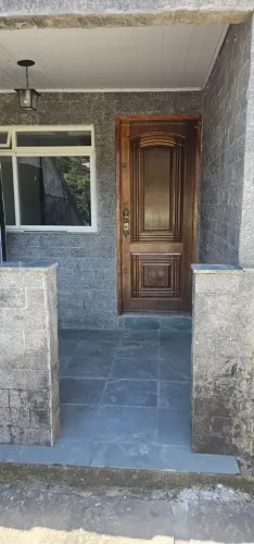 Imóvel para aluguel tem 40 metros quadrados com 2 quartos em Quitandinha - Petrópolis - RJ