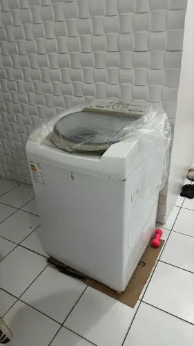 Máquina de Lavar retirada de peças
