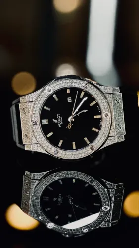 Hublot Geneve Cravejado AAA+
