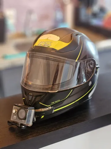 Capacete GPTech + Câmera e cartão 128GB + Brinde (luva)