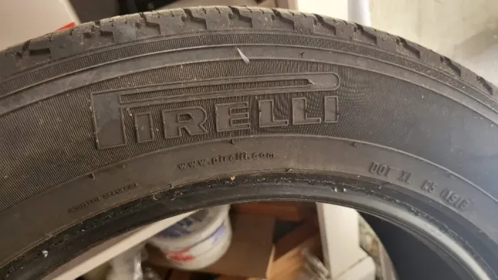 **Barbada!!** Vendo o par de pneus Pirelli Scorpion Verde 225/60 R18 XL