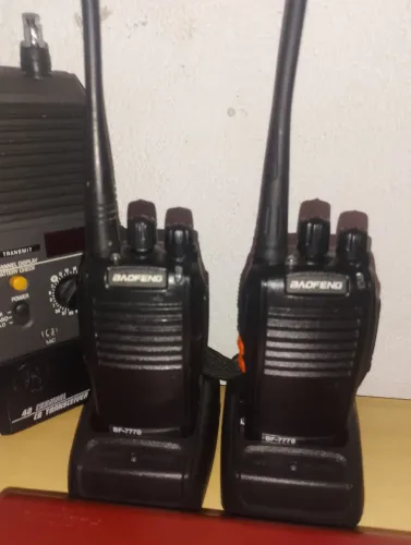 Rádio HT UHF bf777s , novo