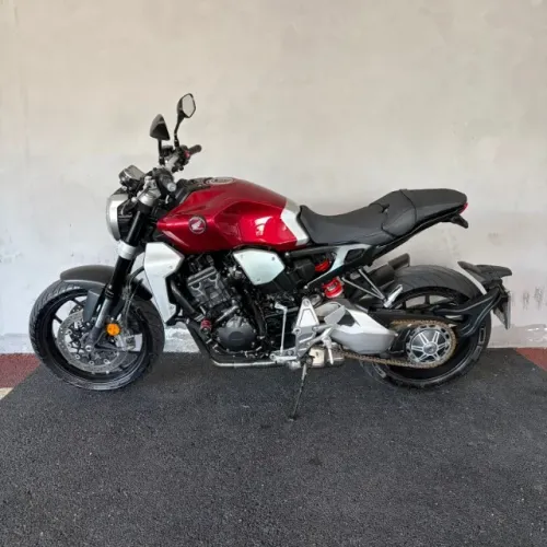 HONDA CB 1000R 