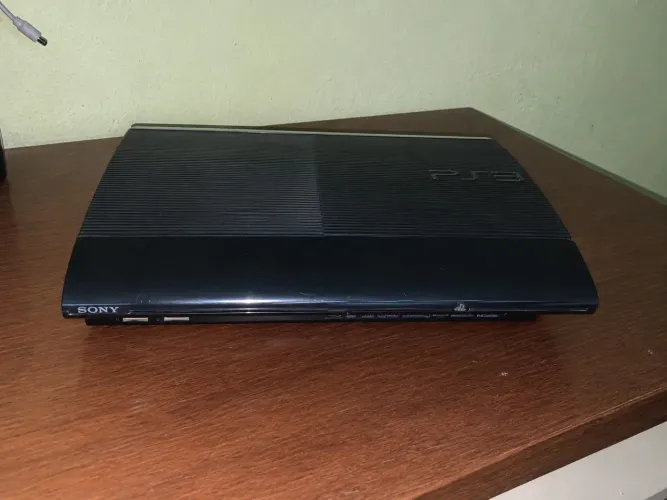 Ps3 slim 500giga pra concerto ou aproveitar as peças