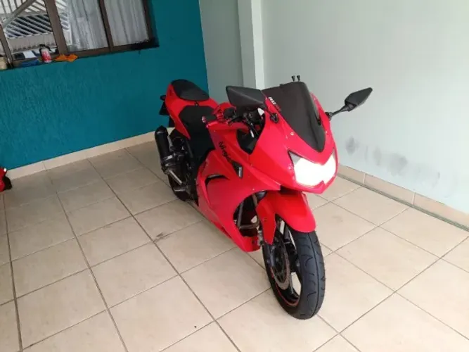 Vendo NINJA 250R 2010, moto revisada com produtos de qualidade