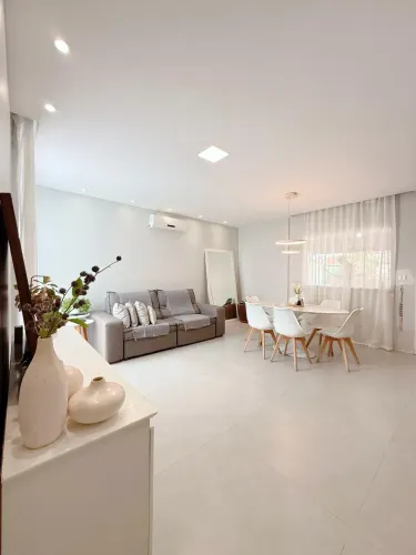 Vendo Casa em Condomínio Fechado na Cohama , 170m², 3 Vagas Garagem , Oportunidade