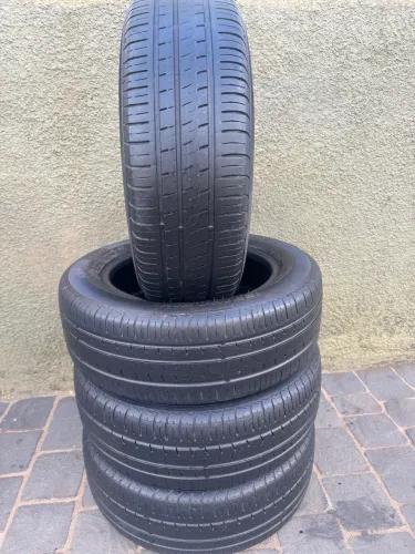 Vendo 4 pneus aro 15 ( BARATO )