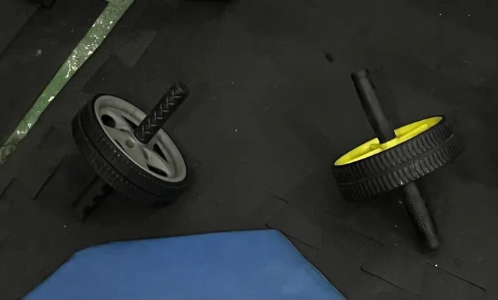 Roda de abdominal e lombar 
