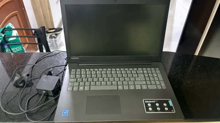 Notebook Lenovo Ideapad 330 | SSD 256GB (Muito Rápido) + 4GB RAM | Com Nota Fiscal
