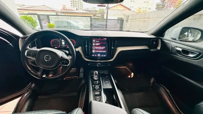 Volvo XC-60 XC 60 T-8 Híbrido R-design 2.0 5P 2019