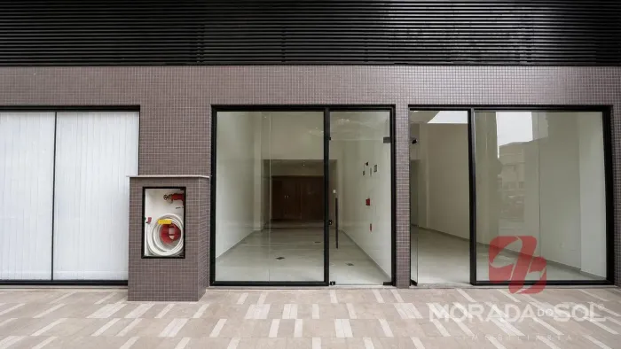 Sala Comercial para Locação em Meia Praia, Itapema | 68m²