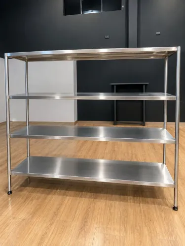? VENDA DE MÓVEIS, EQUIPAMENTOS E ESTRUTURA COMPLETA DE HAMBURGUERIA/RESTAURANTE