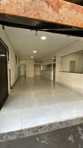 Salão Comercial com Cozinha Industrial