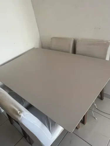 Mesa 4 cadeiras 