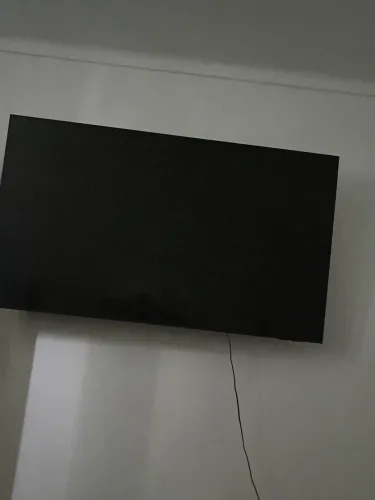 Vendo tv Qled da Samsung de 75 polegadas nova