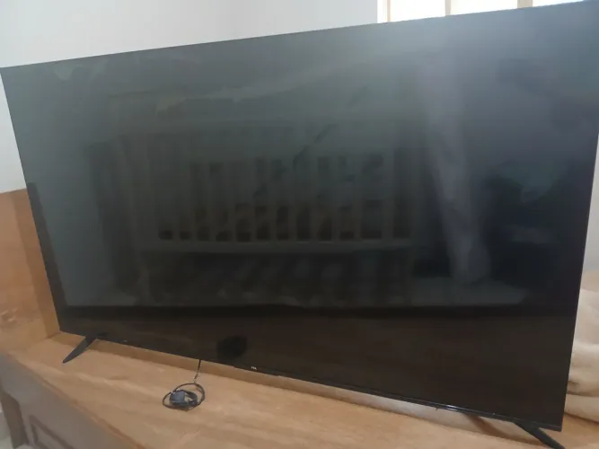 Televisões 65" e 50" para Retirada de Peças