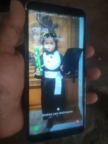 Samsung J8 / 4 de RAM / 64 memória