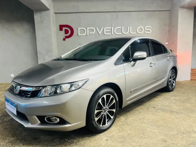 Honda Civic Sedan LXR 2.0 Flexone 16V Aut. 4P 2014