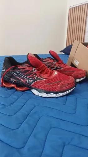 2 PARES DE TENIS NOVOS