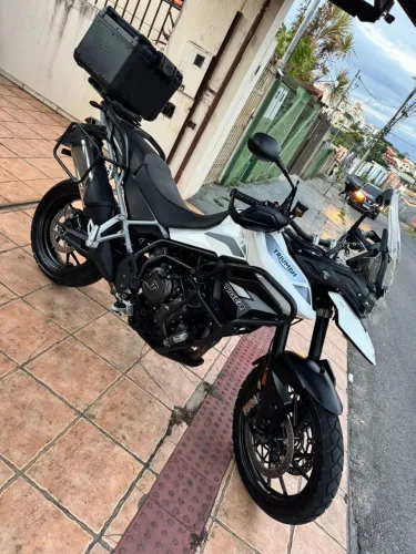Triumph/Tiger 900 GT