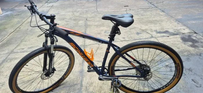 Bicicleta aro 29.