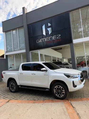 Toyota Hilux CD SRX 4X4 2.8 TDI 16V Diesel Aut. 2023