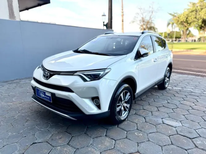 Toyota RAV4 2.0 Top 4X2 16V Aut. 2017