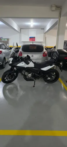 Suzuki DL Vstrom 650 Impecável