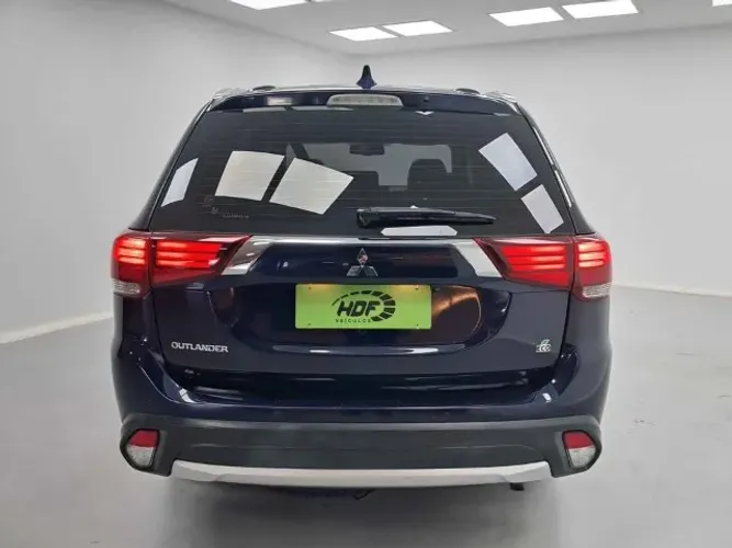 Mitsubishi Outlander Comfort 2.0 16V Aut. 2018